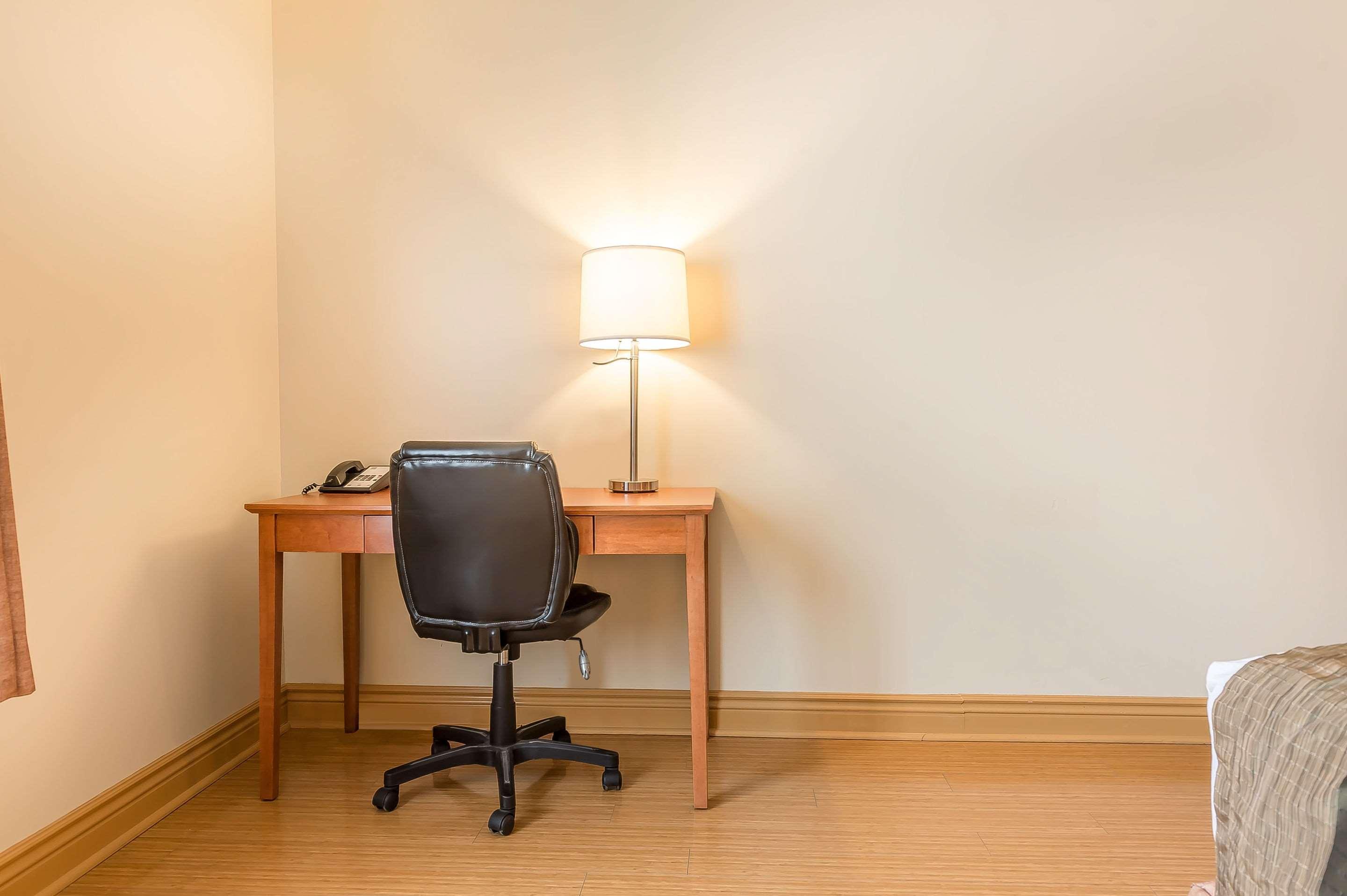 Quality Inn & Suites Hawkesbury Eksteriør billede