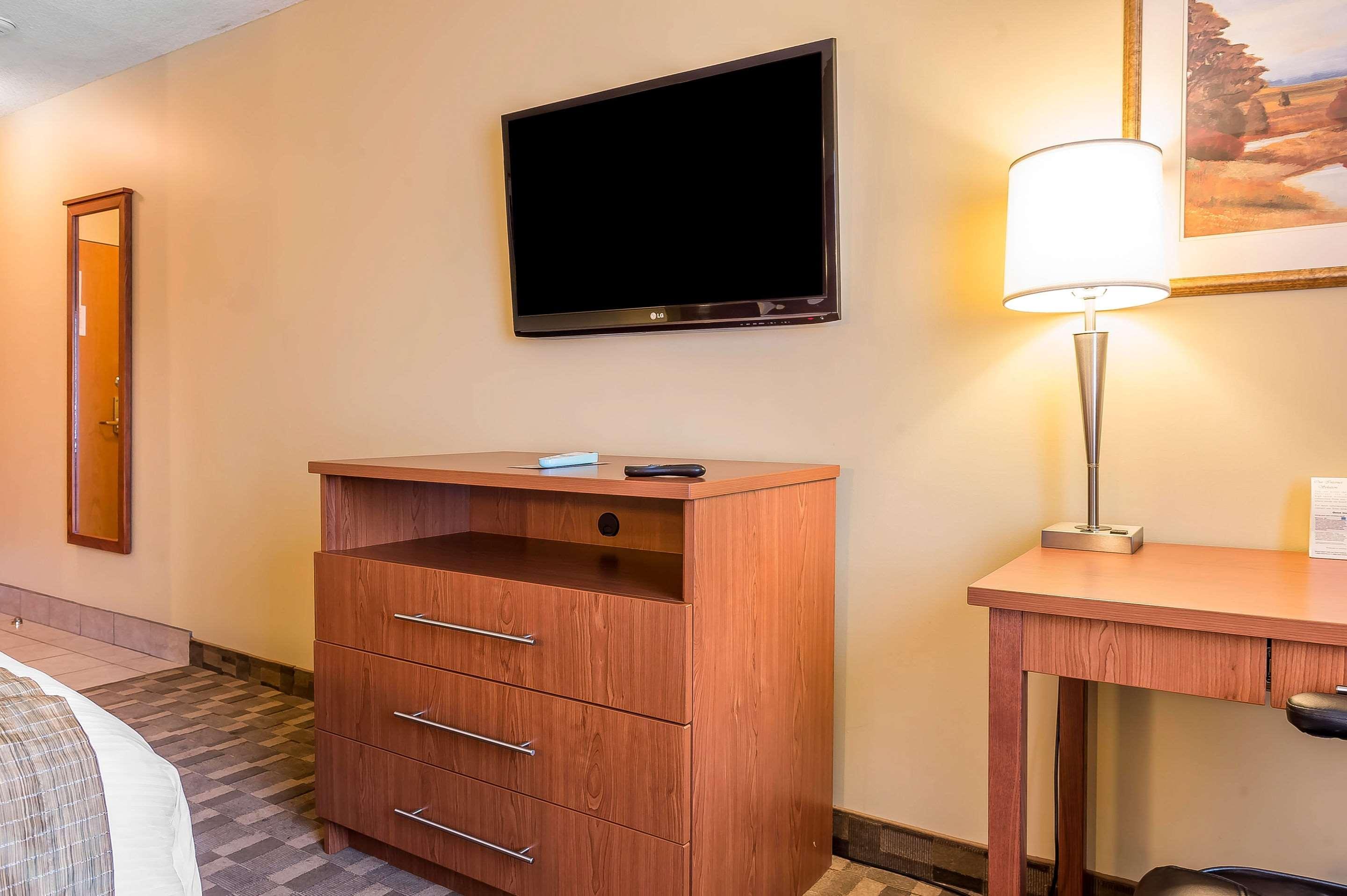 Quality Inn & Suites Hawkesbury Eksteriør billede