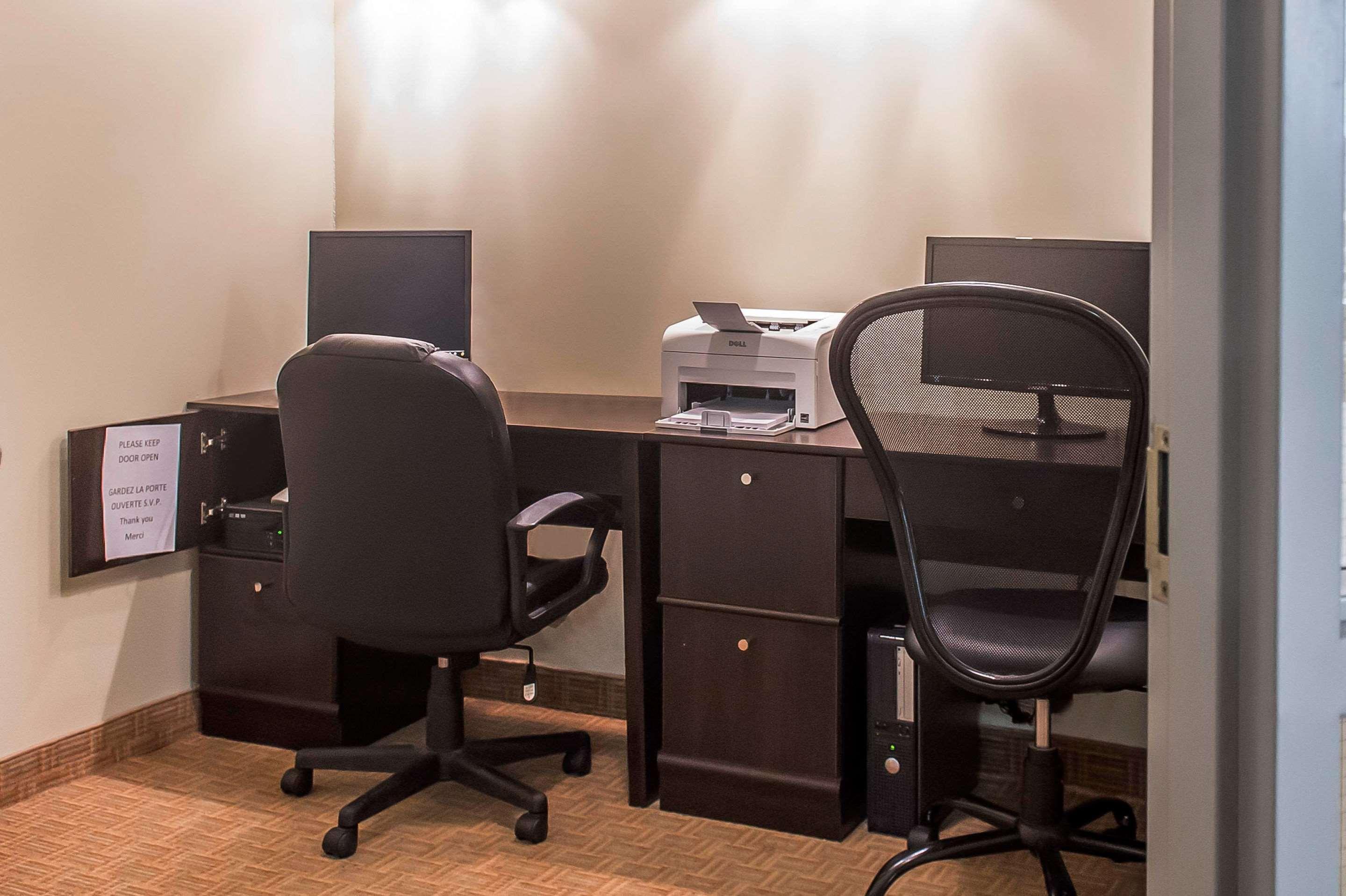 Quality Inn & Suites Hawkesbury Eksteriør billede