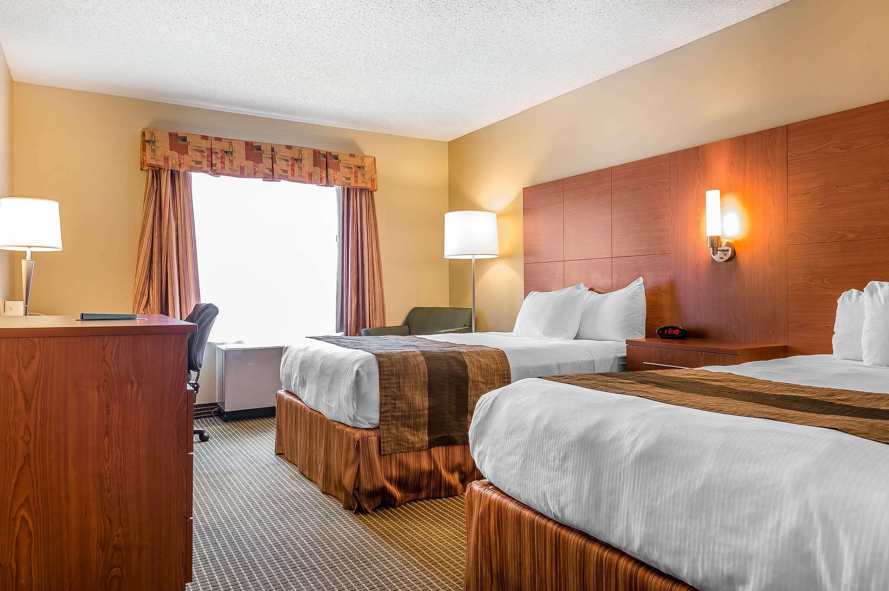 Quality Inn & Suites Hawkesbury Eksteriør billede