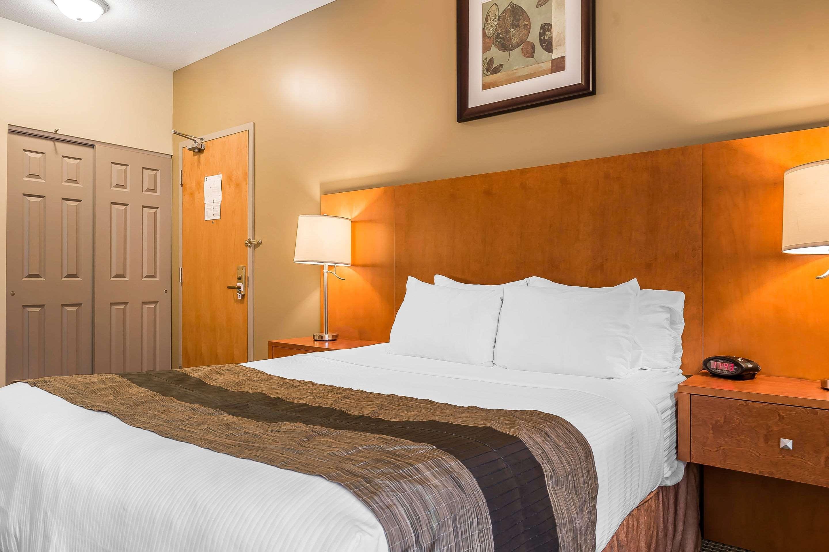 Quality Inn & Suites Hawkesbury Eksteriør billede