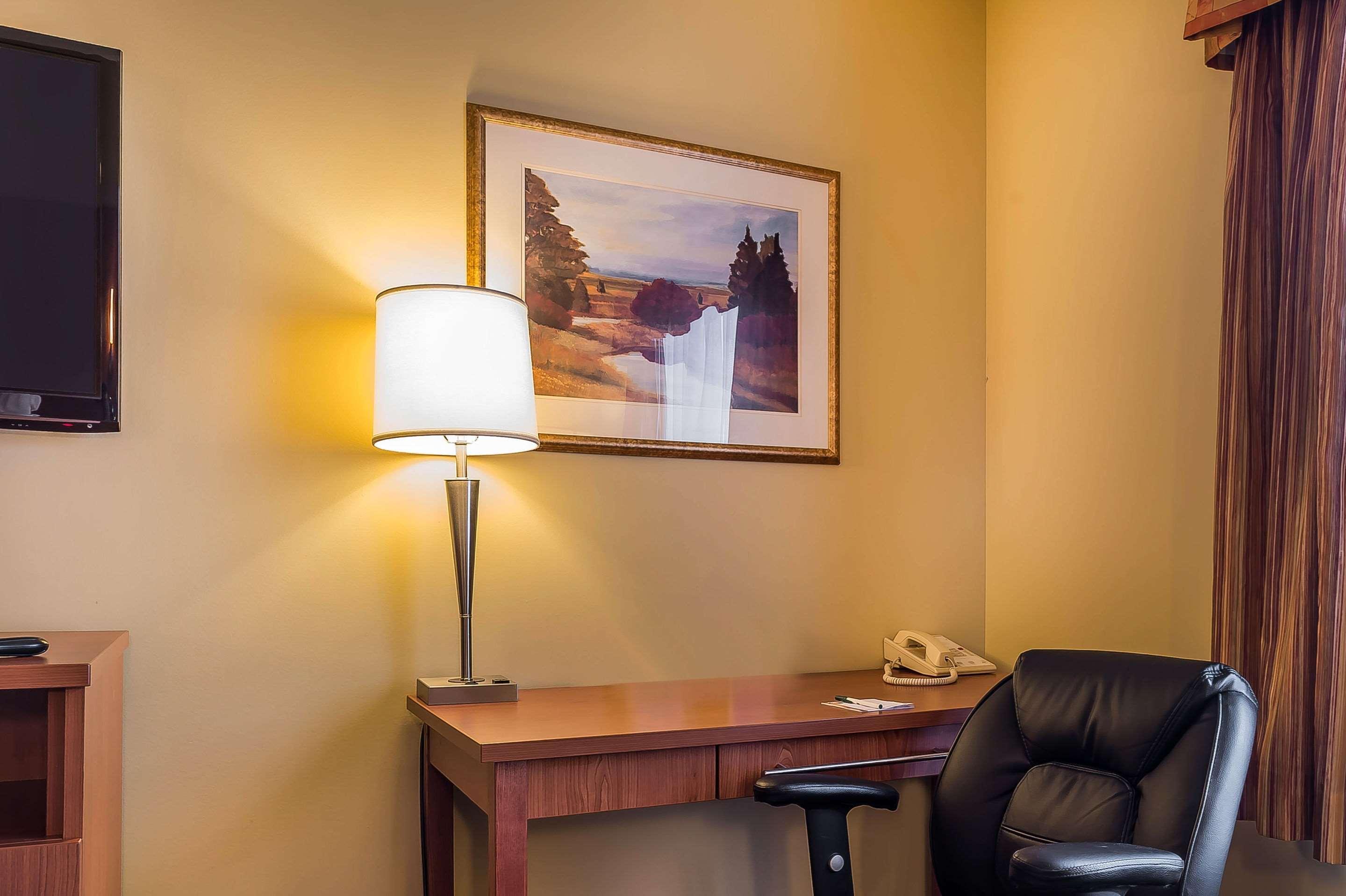 Quality Inn & Suites Hawkesbury Eksteriør billede