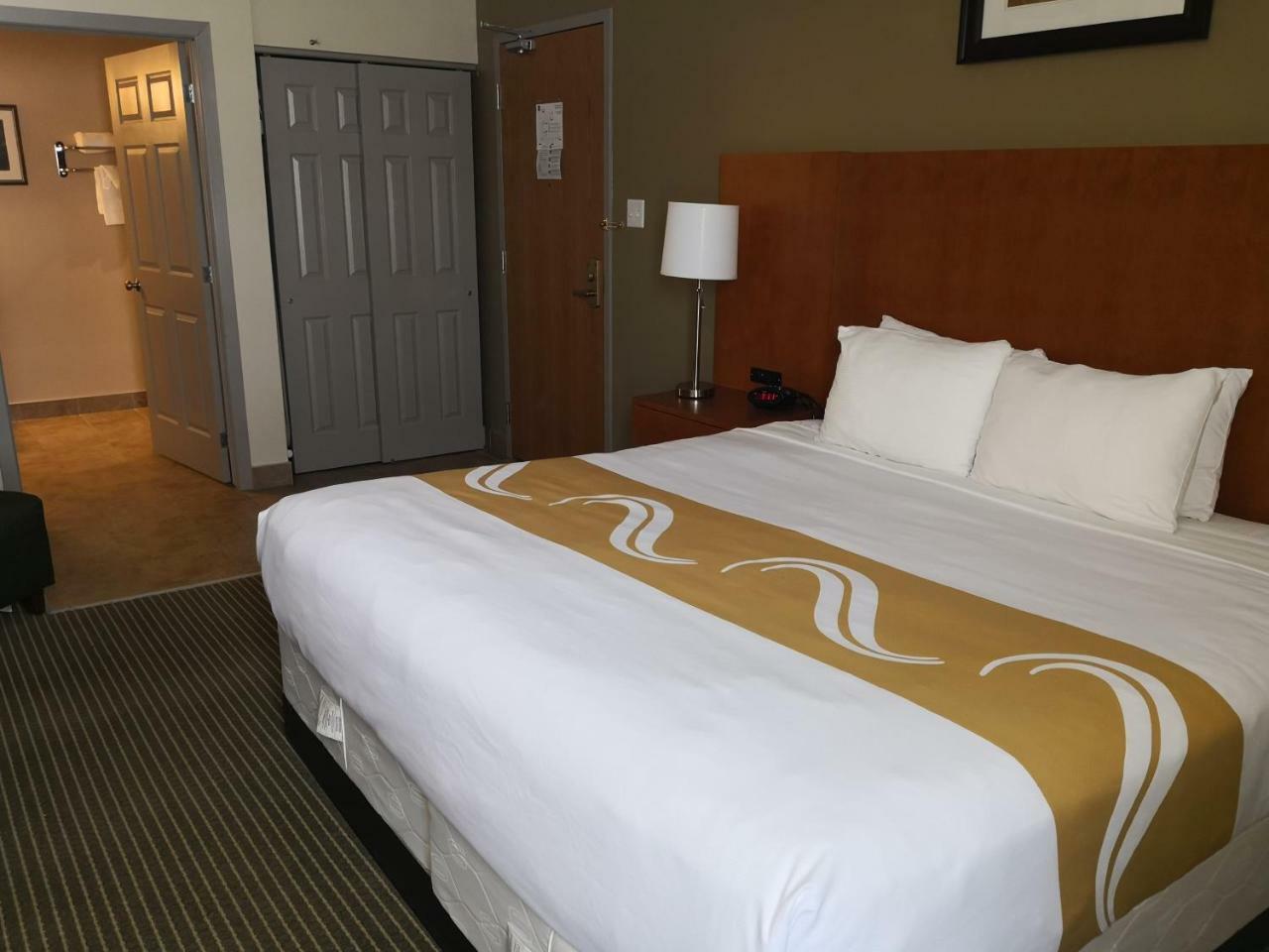 Quality Inn & Suites Hawkesbury Eksteriør billede